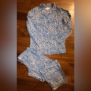 Victoria's Secret Cotton Leopard Print Pajama Set.
Size Large